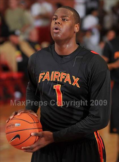 Thumbnail 3 in Young vs. Fairfax (Nike Extravaganza) photogallery.