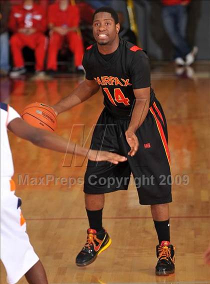 Thumbnail 1 in Young vs. Fairfax (Nike Extravaganza) photogallery.