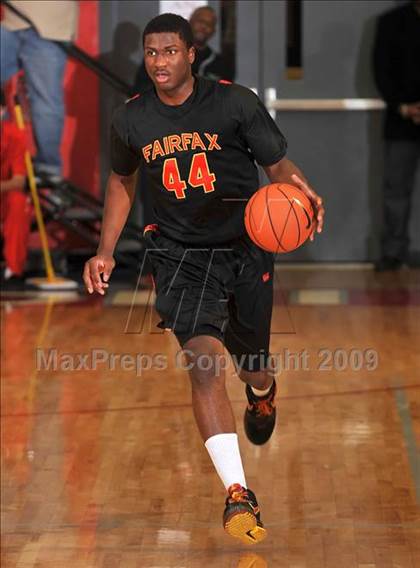 Thumbnail 3 in Young vs. Fairfax (Nike Extravaganza) photogallery.