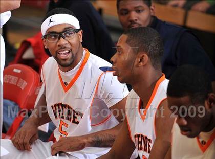 Thumbnail 3 in Young vs. Fairfax (Nike Extravaganza) photogallery.