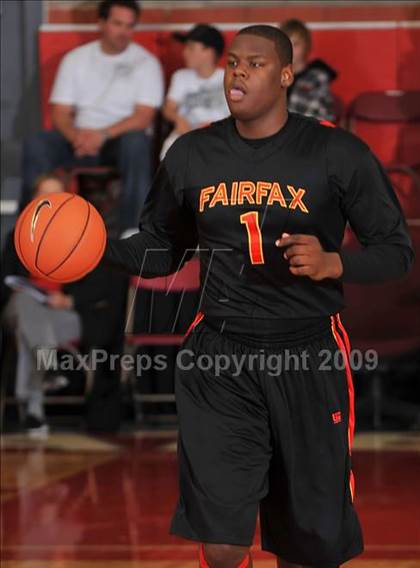 Thumbnail 3 in Young vs. Fairfax (Nike Extravaganza) photogallery.