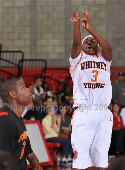 Thumbnail 3 in Young vs. Fairfax (Nike Extravaganza) photogallery.