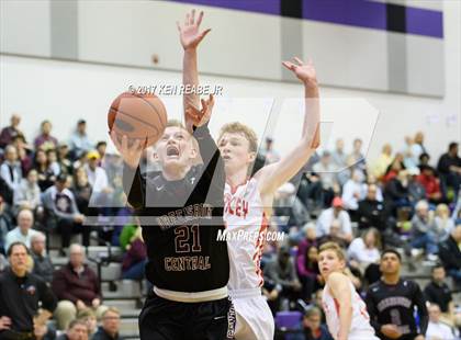 Thumbnail 2 in Greensburg Central Catholic vs. Sewickley Academy (PIAA Class 2A Quarterfinal) photogallery.