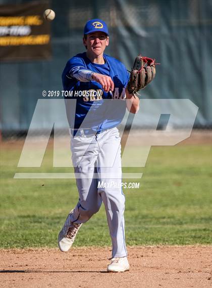 Thumbnail 2 in Los Altos vs Serrano photogallery.