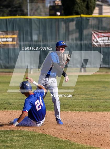 Thumbnail 2 in Los Altos vs Serrano photogallery.