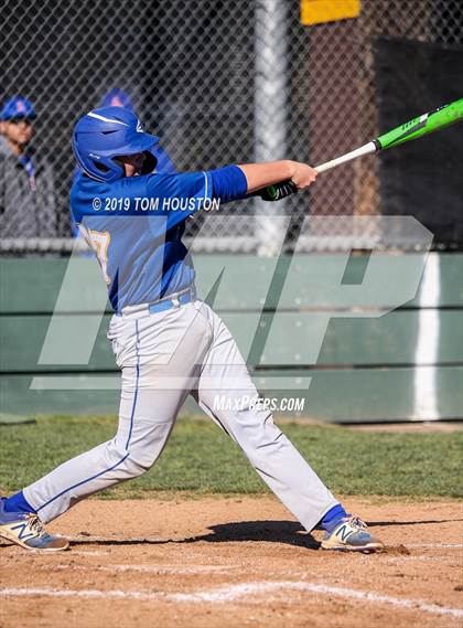 Thumbnail 1 in Los Altos vs Serrano photogallery.