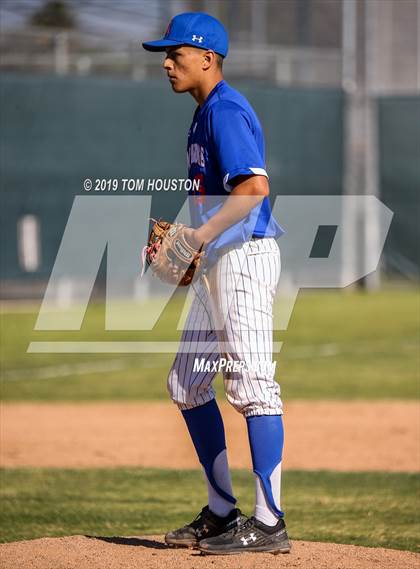 Thumbnail 3 in Los Altos vs Serrano photogallery.