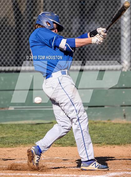 Thumbnail 3 in Los Altos vs Serrano photogallery.