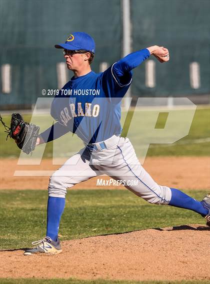 Thumbnail 1 in Los Altos vs Serrano photogallery.