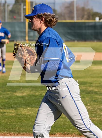 Thumbnail 3 in Los Altos vs Serrano photogallery.