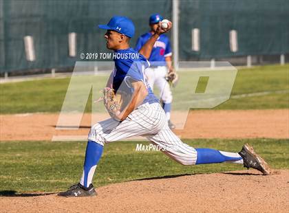 Thumbnail 2 in Los Altos vs Serrano photogallery.
