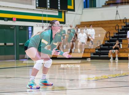 Thumbnail 3 in Calabasas @ Moorpark photogallery.