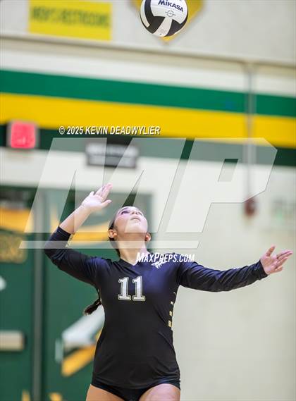 Thumbnail 2 in Calabasas @ Moorpark photogallery.