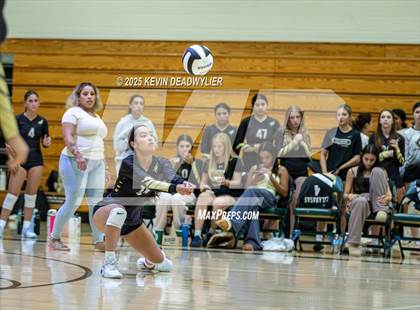 Thumbnail 1 in Calabasas @ Moorpark photogallery.