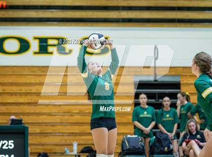 Thumbnail 1 in Calabasas @ Moorpark photogallery.