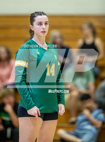 Thumbnail 2 in Calabasas @ Moorpark photogallery.