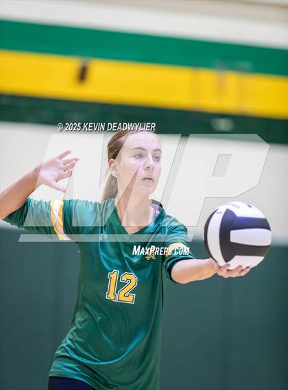 Thumbnail 1 in Calabasas @ Moorpark photogallery.