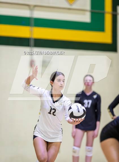 Thumbnail 1 in Calabasas @ Moorpark photogallery.