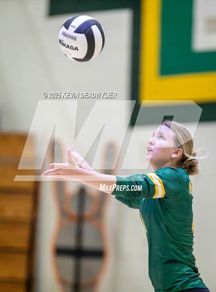 Thumbnail 2 in Calabasas @ Moorpark photogallery.