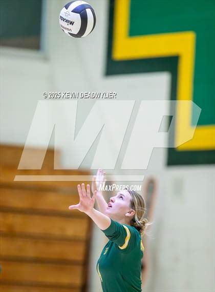 Thumbnail 1 in Calabasas @ Moorpark photogallery.