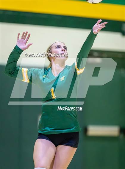 Thumbnail 1 in Calabasas @ Moorpark photogallery.