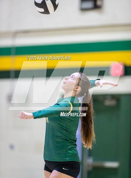 Thumbnail 1 in Calabasas @ Moorpark photogallery.
