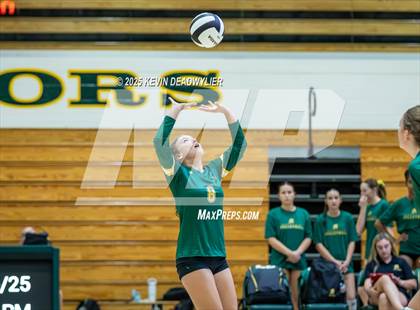 Thumbnail 3 in Calabasas @ Moorpark photogallery.
