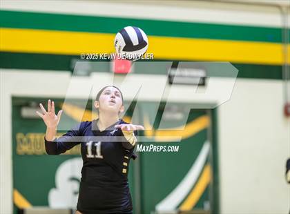 Thumbnail 3 in Calabasas @ Moorpark photogallery.