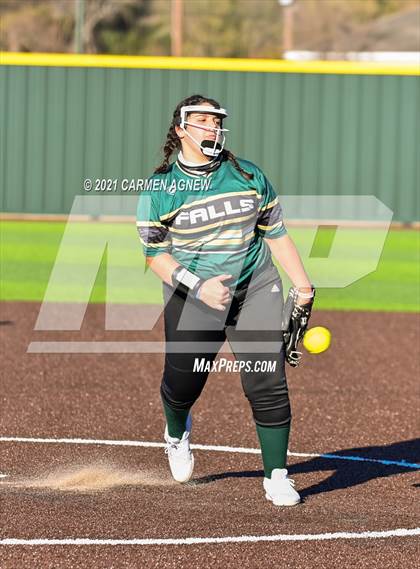 Thumbnail 1 in Cypress Woods vs Cypress Falls photogallery.
