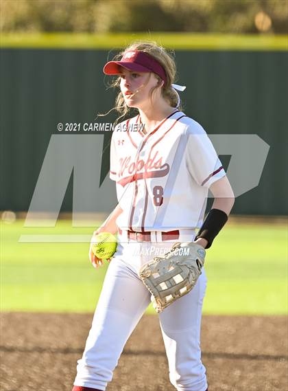 Thumbnail 3 in Cypress Woods vs Cypress Falls photogallery.