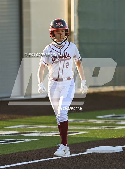 Thumbnail 3 in Cypress Woods vs Cypress Falls photogallery.