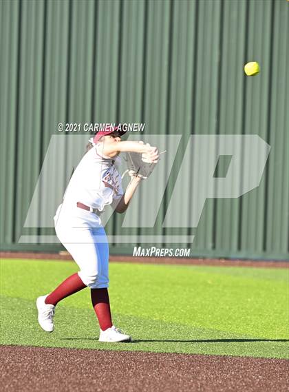 Thumbnail 2 in Cypress Woods vs Cypress Falls photogallery.