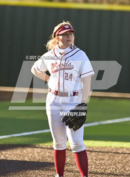 Thumbnail 3 in Cypress Woods vs Cypress Falls photogallery.