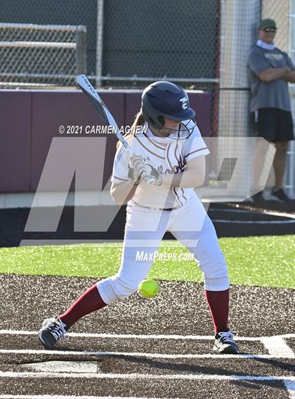 Thumbnail 3 in Cypress Woods vs Cypress Falls photogallery.