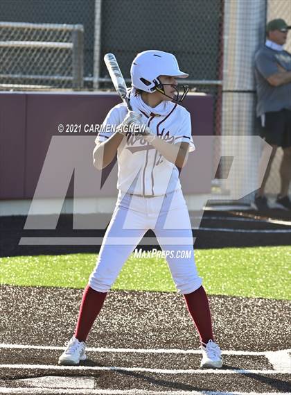 Thumbnail 3 in Cypress Woods vs Cypress Falls photogallery.