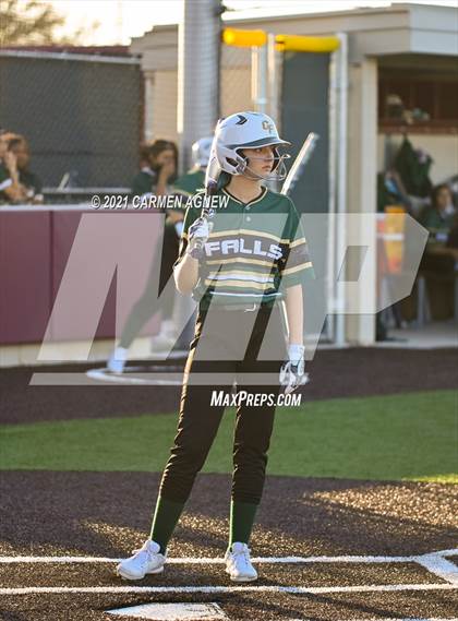 Thumbnail 1 in Cypress Woods vs Cypress Falls photogallery.
