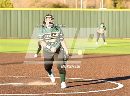 Thumbnail 1 in Cypress Woods vs Cypress Falls photogallery.