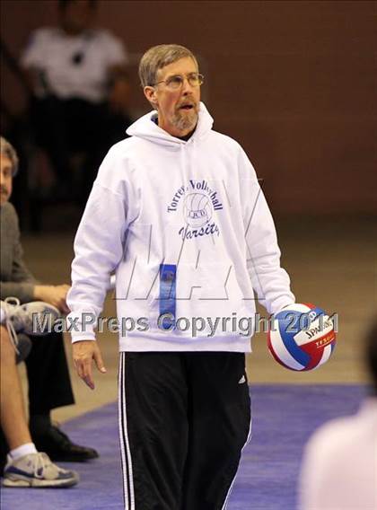 Thumbnail 2 in Sacred Heart Prep vs. La Jolla Country Day (CIF D4 State Final) photogallery.