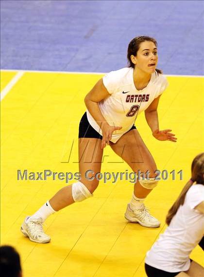 Thumbnail 1 in Sacred Heart Prep vs. La Jolla Country Day (CIF D4 State Final) photogallery.