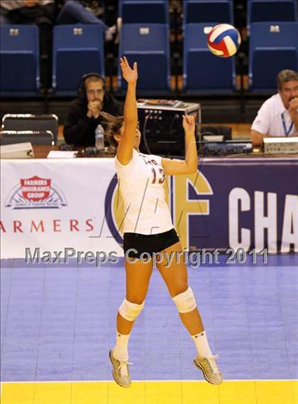 Thumbnail 1 in Sacred Heart Prep vs. La Jolla Country Day (CIF D4 State Final) photogallery.