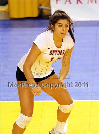 Thumbnail 3 in Sacred Heart Prep vs. La Jolla Country Day (CIF D4 State Final) photogallery.