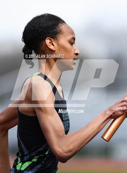 Thumbnail 2 in Rush-Henrietta Relays photogallery.