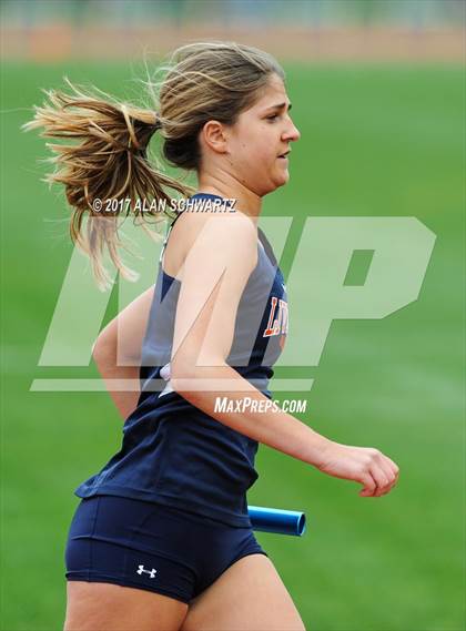 Thumbnail 2 in Rush-Henrietta Relays photogallery.