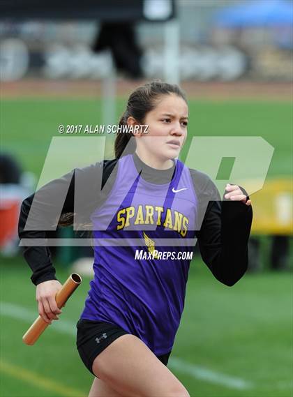 Thumbnail 2 in Rush-Henrietta Relays photogallery.