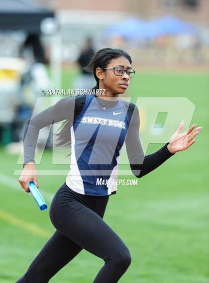 Thumbnail 1 in Rush-Henrietta Relays photogallery.
