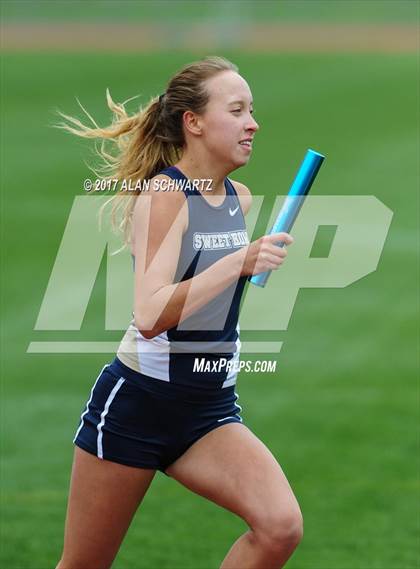 Thumbnail 1 in Rush-Henrietta Relays photogallery.