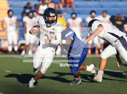 Thumbnail 2 in Inderkum @ Grant photogallery.