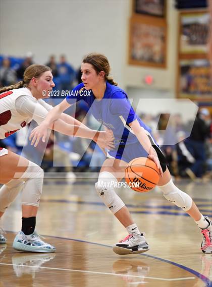 Thumbnail 1 in Farmington vs Mammoth Springs (Ultimate Auto Tournament) photogallery.