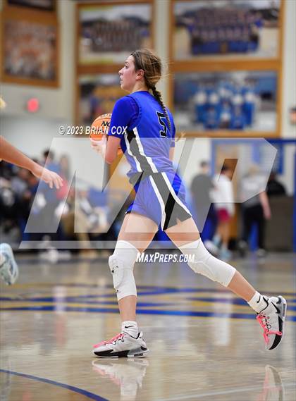 Thumbnail 2 in Farmington vs Mammoth Springs (Ultimate Auto Tournament) photogallery.