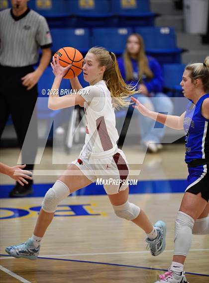 Thumbnail 3 in Farmington vs Mammoth Springs (Ultimate Auto Tournament) photogallery.